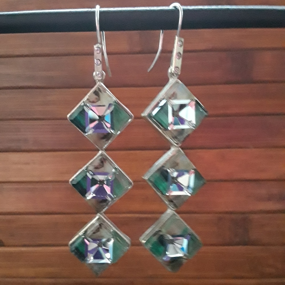 VSA Designs  Pandora Aphrodite Earrings RARE!